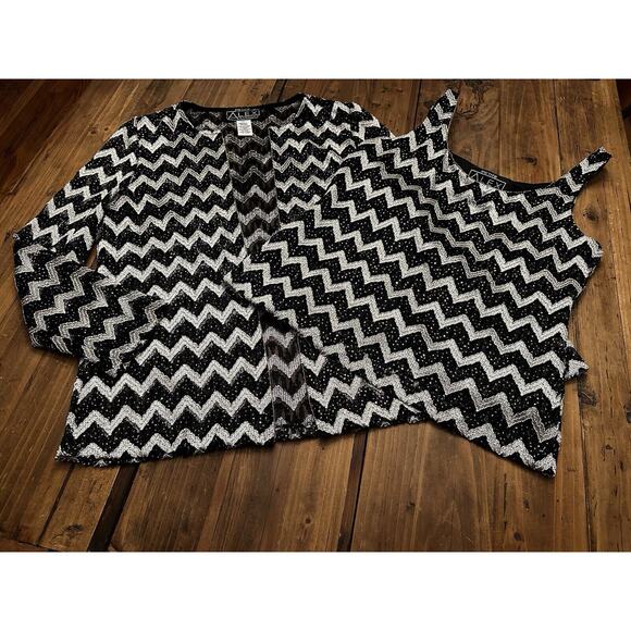 Alex Evenings Tops - Alex Evenings Zigzag Black and White Blouse Set